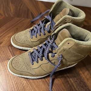 Nike dunk high sky wedge high top tan suede sneakers size 9